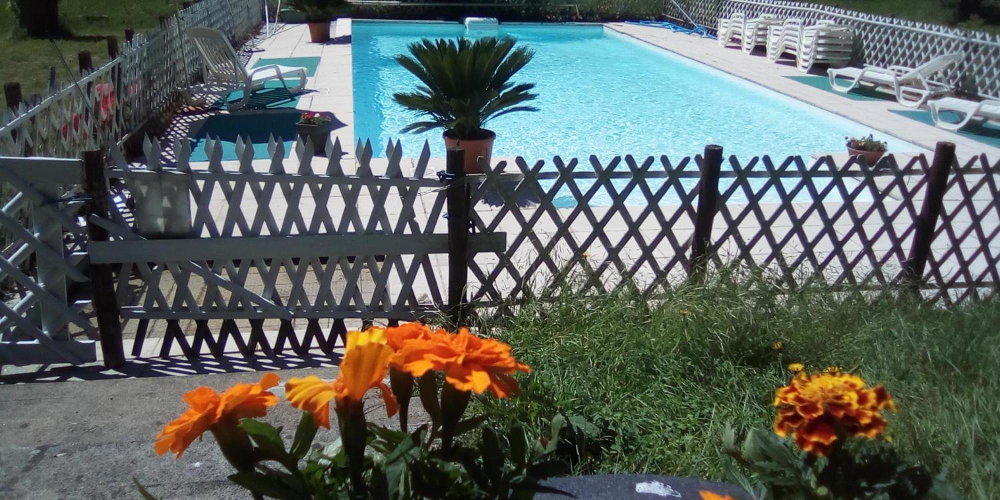 Hotel Du Val D'Aure Cadéac Buitenkant foto